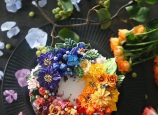 Birthday Cake : Atelier Soo, the Seoul-based pastry chef delicately sculpts edible floral bouque…