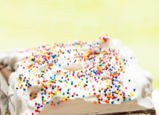 Birthday Cake : Birthday Bonanza Cake – This cold and creamy ice cream cake will WOW your friend…
