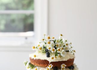 Birthday Cake : Vanilla Naked Layer Cake