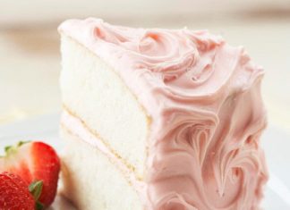 Birthday Cake : Champagne Cake with Fresh Strawberries is a quick and easy cake that is sure to …