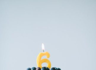 Birthday Cake : Fresh fruit cake