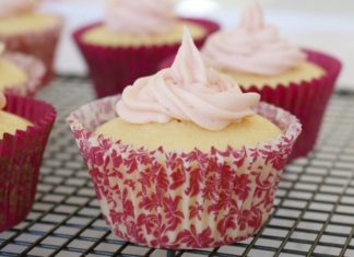 Birthday Cake : I love these Lemon Cupcakes. They're so simple and taste great. I like to ad…