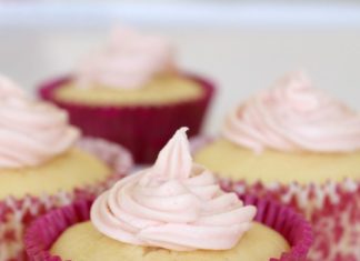 Birthday Cake : I've been making these Lemon Cupcakes for years. They're so light and fl…