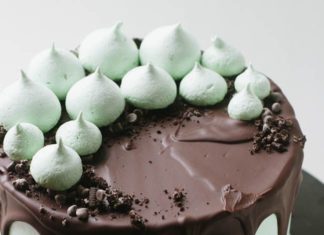 Birthday Cake : Mint Chocolate Chip Cookie Crunch Cake | The Cake Merchant cakemerchant.com/…
