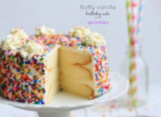 Birthday Cake : My favorite Vanilla Birthday Cake with Vanilla Bean Frosting – A light, fluffy a…