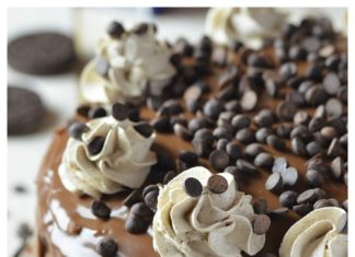 Birthday Cake : Oreo Cheesecake Chocolate Cake! via OMG Chocolate Desserts. OMG!