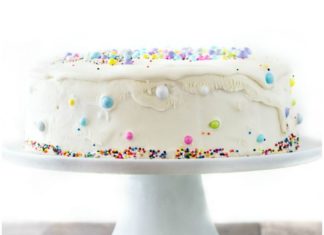 Birthday Cake : This Neapolitan No-Churn Ice Cream Cake recipe will be the hit of your next summ…