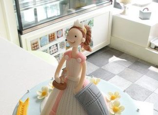 Birthday Party Inspiration : With a sword and shield in hand, this birthday princess can still hang with the …