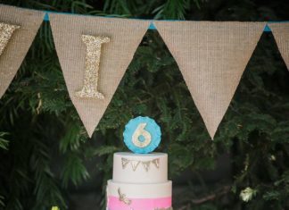 Birthday Party Inspiration : From DIY animal-stamped favor bags to the elaborate dessert table with fondant b…