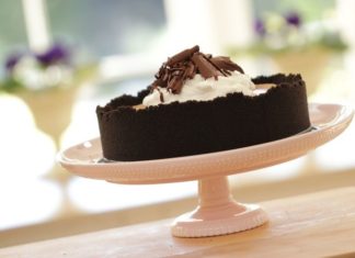 Birthday Cake : Chocolate Mousse Cake Recipe – Entertaining with Beth