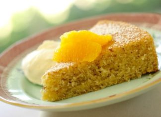 Birthday Cake : My go-to easy cake recipe. So moist, and light! Includes video tutorial.