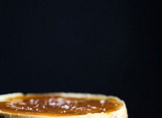 Birthday Cake : Salted Caramel Cheesecake