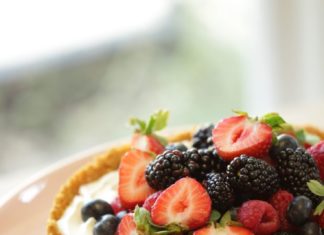 Birthday Cake : Triple Berry, No-Bake Cheesecake Recipe