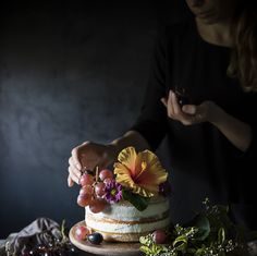 Birthday Cake : naked-carrot-cake
