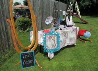 Birthday Decoration : Alice in Wonderland Birthday Party Ideas | Photo 10 of 29 | Catch My Party