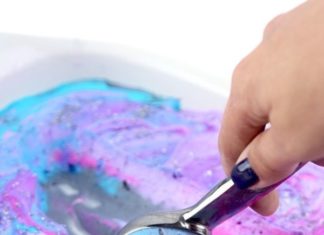 Birthday Decoration : Homemade Galaxy Ice Cream!