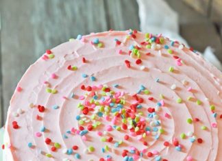Birthday Decoration Ideas : Five Layer Birthday Cake