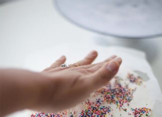 Birthday Decoration Ideas : How To Make Freezer Paper Stencils For Easy Cake Decorating