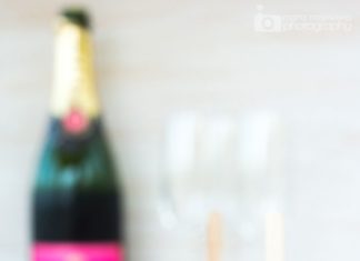 Birthday Decoration Ideas : Raspberry champagne popsicles.