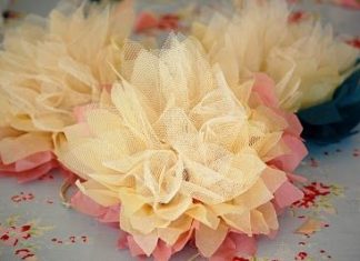 Birthday Decoration Ideas : Tissue Paper & Tulle Flower, pretty!