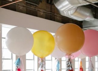 Birthday Decoration Ideas : sparkly kids' table with geronimo-style balloons | 100 Layer Cakelet