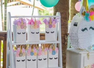 Birthday Decoration : Loving the party favor bags at this Unicorn Birthday Party!! See more party idea…