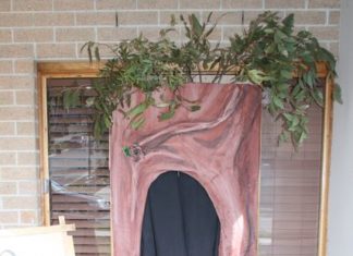 Birthday Decoration : Photo 2 of 40: Alice in Wonderland, Mad Tea Party / Birthday “Down the Rabbit Ho…