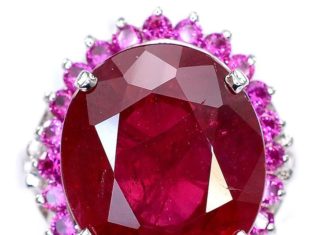 Birthday Gifts Ideas : A Perfect 13.05CT Oval Cut Red Ruby Halo Ring