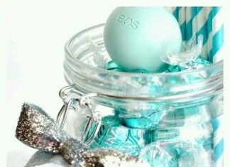 Birthday Gifts Inspiration : Birthday Gift Idea using a Mason Jar.