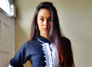 Birthday Gifts Inspiration : Black and White Moroccan Tunic-perfect for by MaisonMarrakech