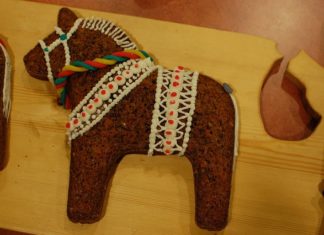 Birthday Inspiration: Dala Horse Carrot Cake
