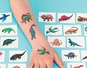 Birthday Inspiration: Dinosaurier Tattoos, packung mit 18 stück – Multi