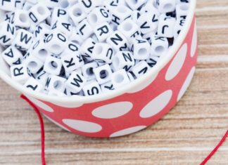 Birthday Inspiration: Einschulung Bastelidee Buchstaben Armband