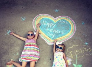 Birthday Inspiration: Mother's or Father's Day Photo. What a cute idea, a great gift as the dr…