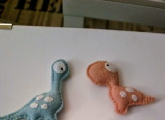 Birthday Inspiration: was “backsteln” wir denn heute? felt dinosaurs for goodie bags birthday party di…
