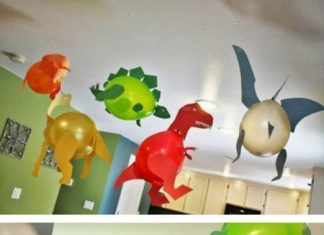 Birthday Party : Dino balloons