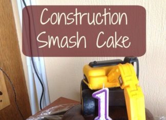 Birthday Party : Easy Construction Smash Cake.