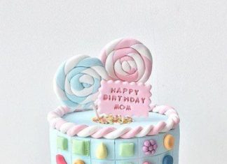 Birthday Party Inspiration : 26 Cakes Covered in Candy, Because You Can Never Have Too Much of a Good Thing