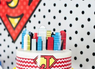 Birthday Party Inspiration : A Superhero Cake