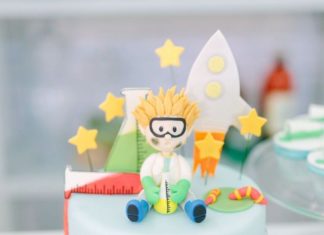 Birthday Party Inspiration : Cook Up Some Fun at This Mad-Scientist-Themed Birthday Party