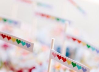 Birthday Party Inspiration : This rainbow-heart themed birthday party is too cute to handle! Get all of the a…
