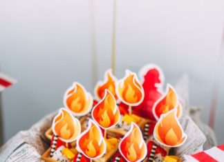Birthday Party Inspiration : You'll be on fire with this firefighter-themed party!