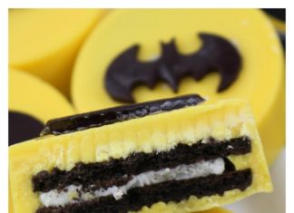 Birthday Party : LEGO Batman oreos, the perfect snack at a Batman or LEGO birthday party. Delicio…
