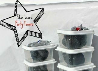 Birthday Party : Star Wars Party Favors with Black Cherry Space Dough by FSPDT