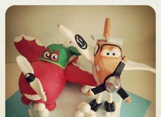 Birthday Party Inspiration : Make It a Magical Day With 25 Wow-Worthy Disney Cakes