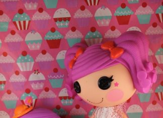 Birthday Decoration : Peanut Big Top #Lalaloopsy #doll and her little sister Squirt Lil’ Top.