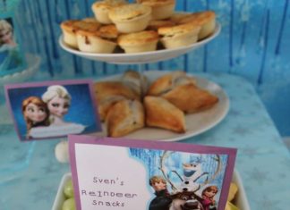Birthday Decoration : Sven’s reindeer snacks at a Frozen birthday party! See more party planning ideas…