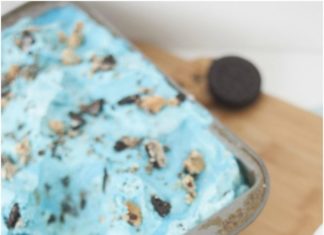 Birthday Decoration : homemade ice cream without a machine (but I'd skip the food coloring and sub…