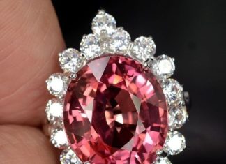 Birthday Gifts Ideas : 9CT Oval Cut Pink Padparadscha Sapphire & White Sapphire Ring