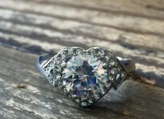 Birthday Gifts Ideas : A Perfect 2.9CT Round Cut Heart Halo Russian Lab Diamond Ring